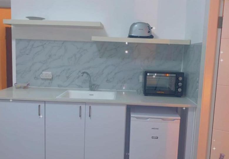 Romy Suites Deluxe Netanya Esterno foto